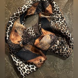 Oscar De La Renta Silk Scarf shawl